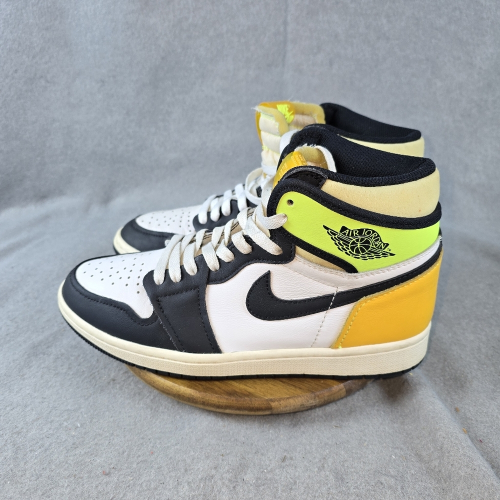 Size 8 - Air Jordan 1 High ‘Volt Gold’ - WORN WITH no BOX Shoe,snrakers - Picture 3 of 16